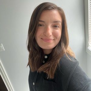 Meet your Posher, Alexandra